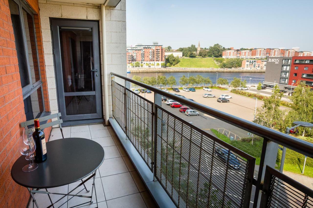 Luxury Quayside Apartment Ньюкасл-апон-Тайн Экстерьер фото